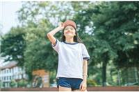 雙子座女生真實性格大解析，精分話癆實則內心敏感易感動